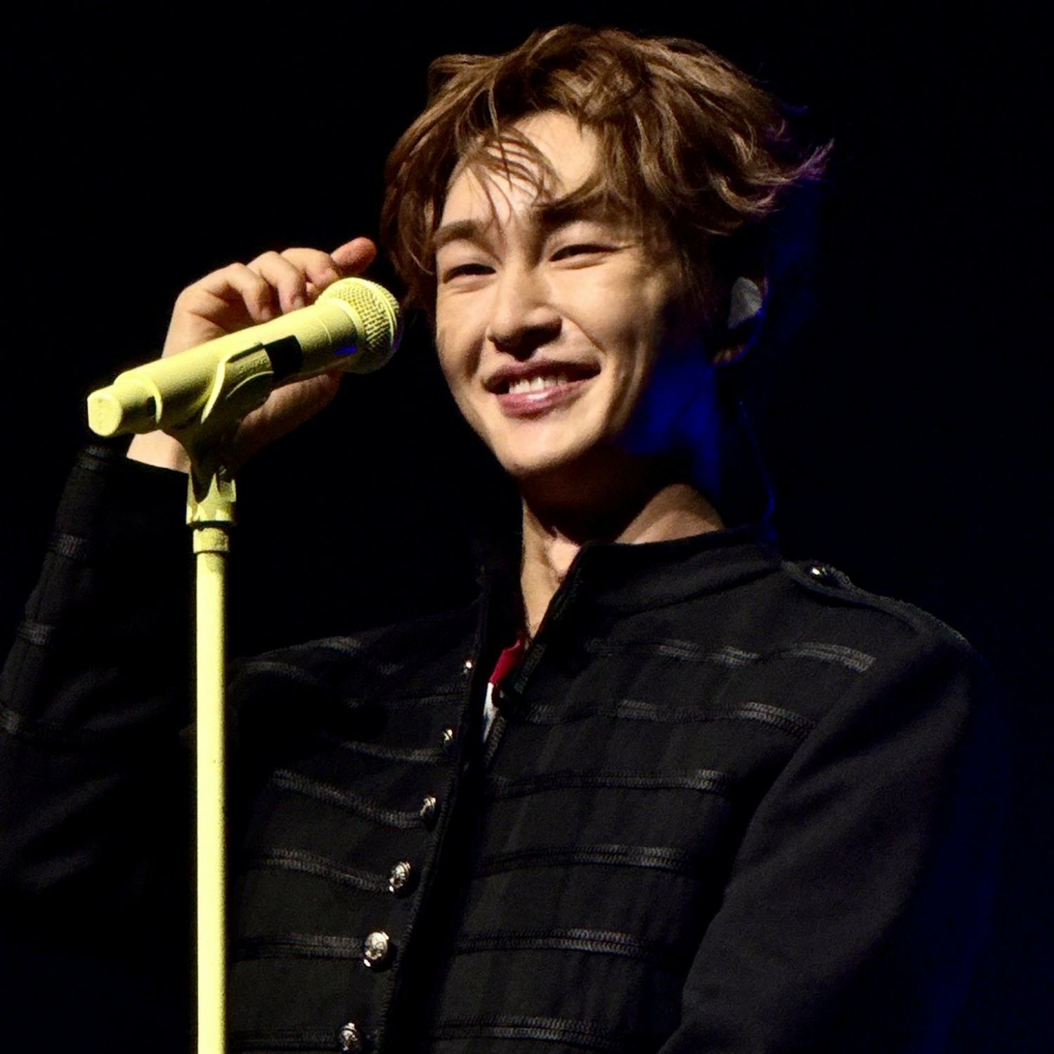 Behind-the-scenes cut of Onew (SHINee)