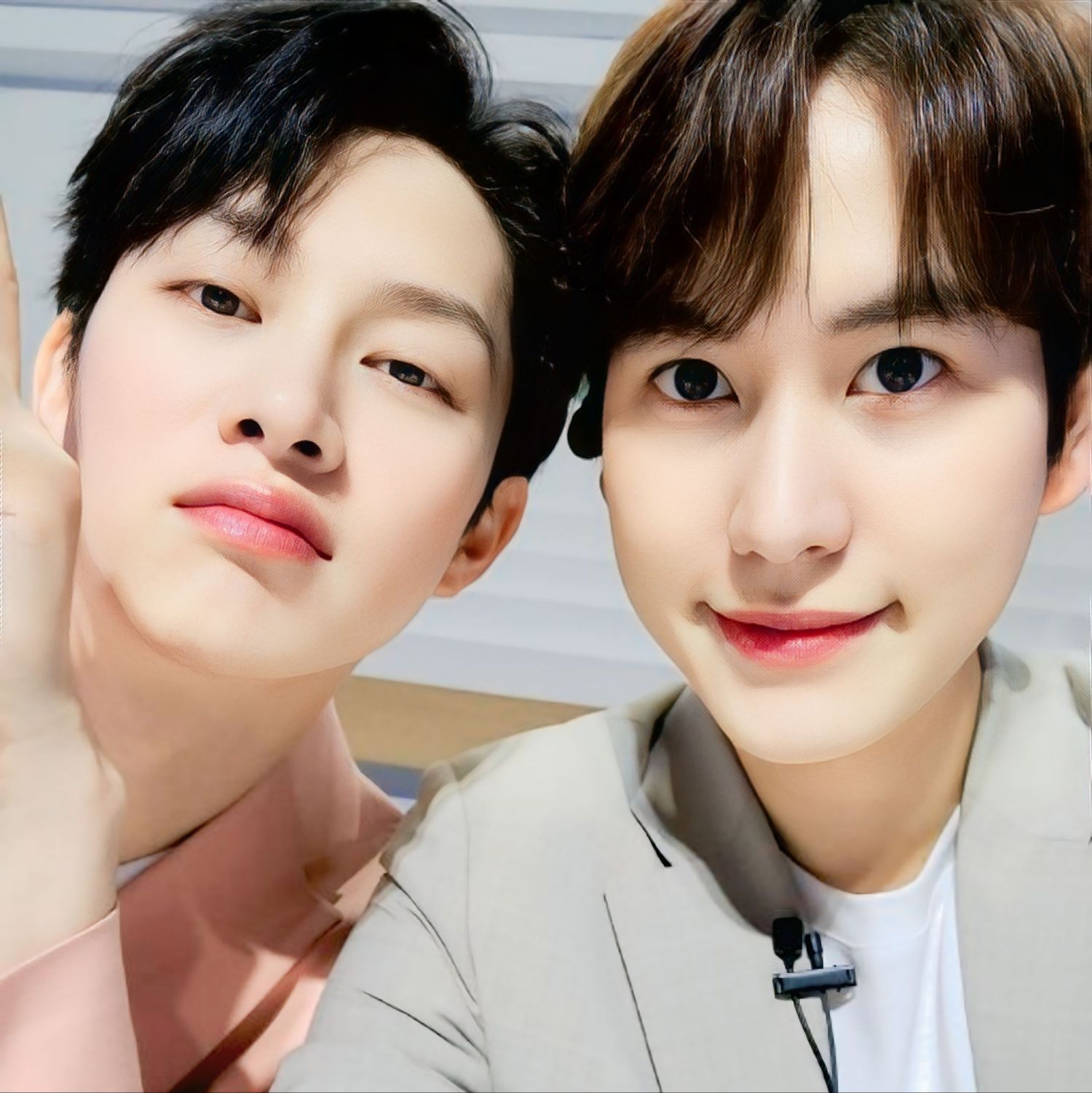 A moment captured by Heechul (Super Junior)'s fan