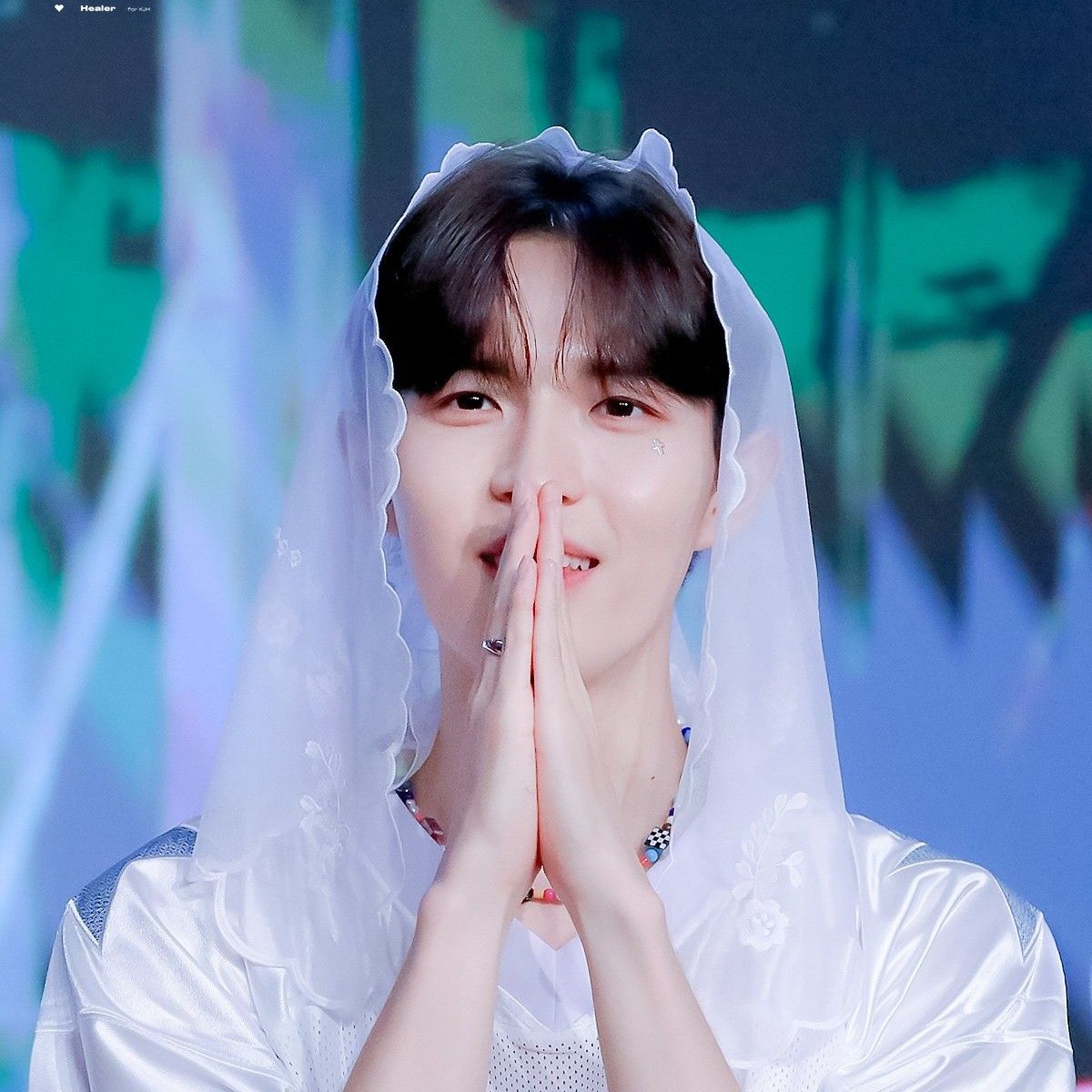 Potret di balik layar Kim Jaehwan