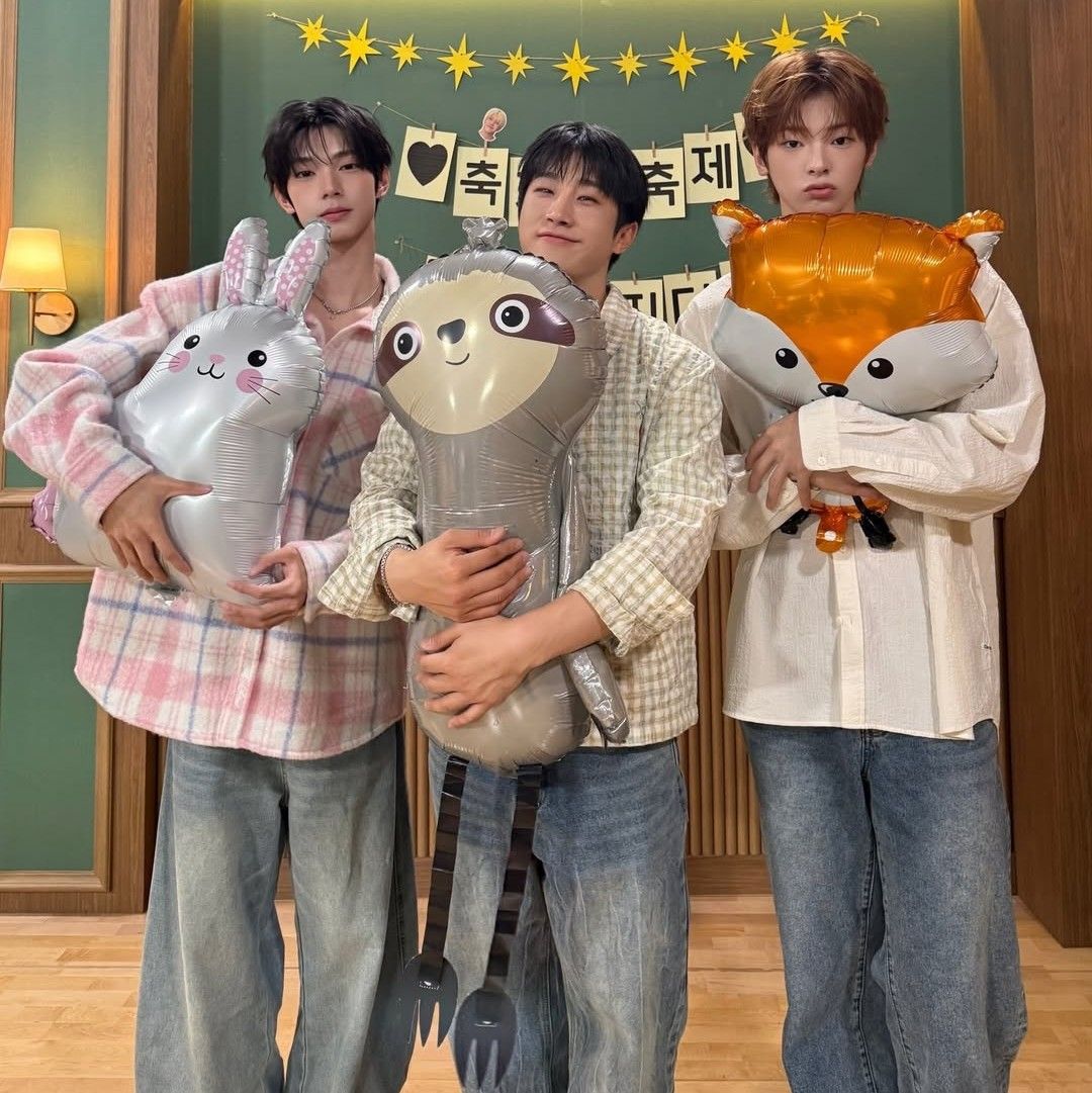 Latest photo of Jinjin (ASTRO)