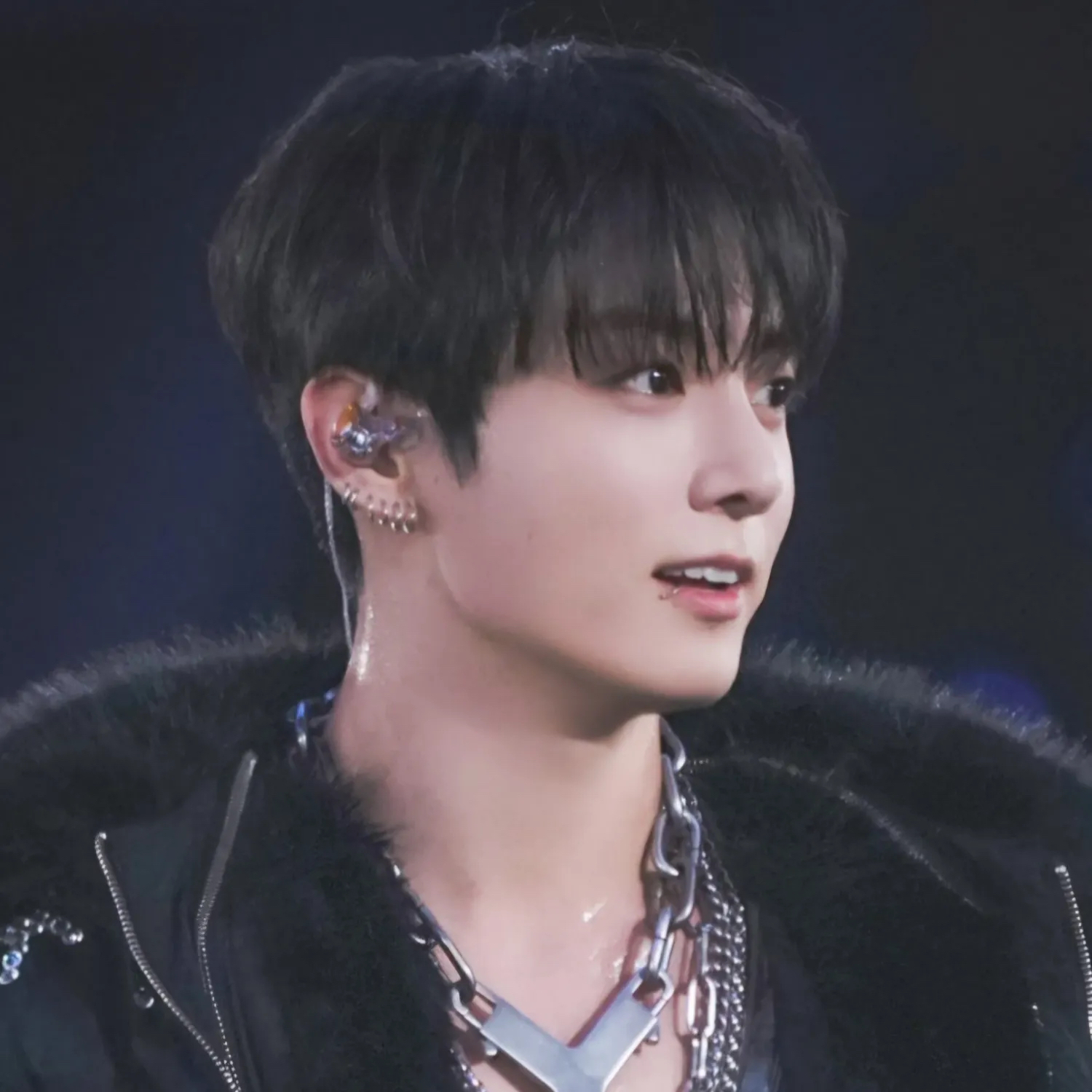 정국 (방탄소년단)의 최신 사진