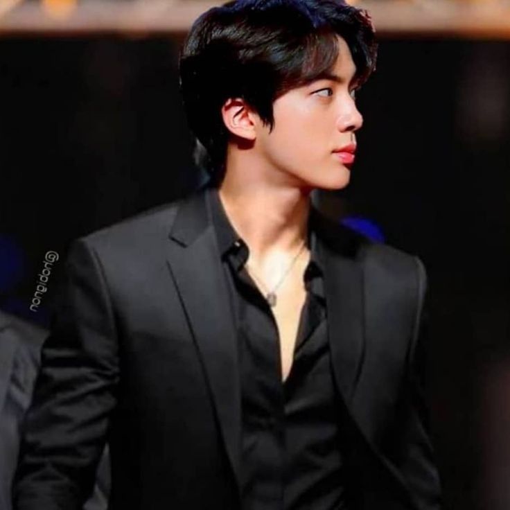 진 (방탄소년단)의 비하인드 컷