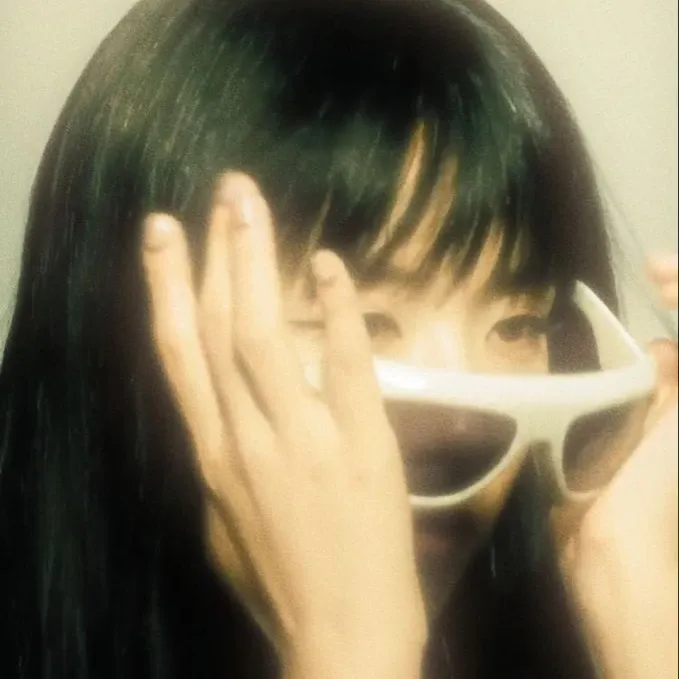 ジス (BLACKPINK)の最近の活動写真