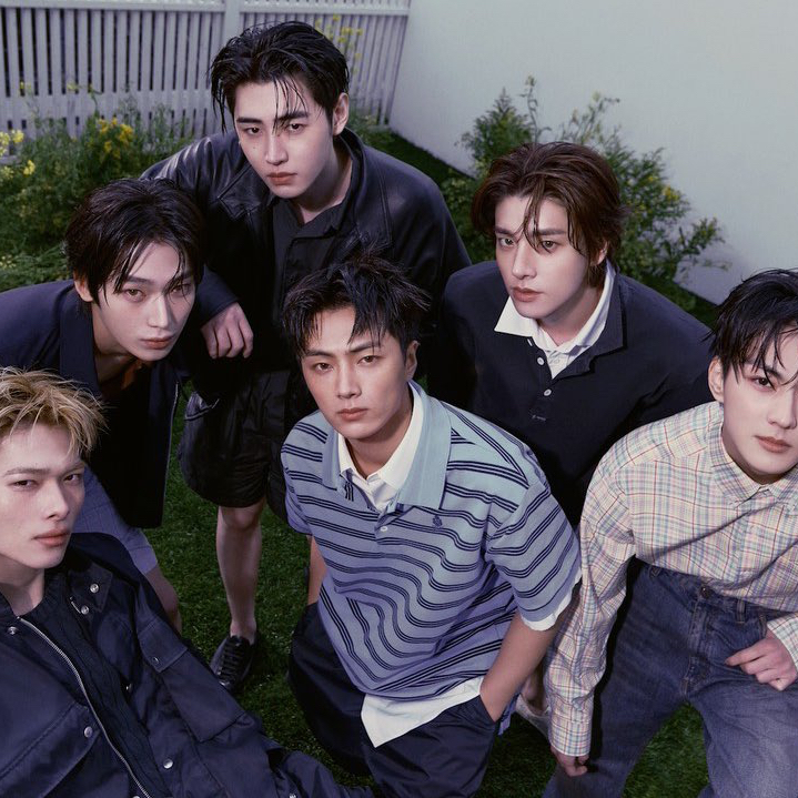 Foto aktivitas terbaru ENHYPEN