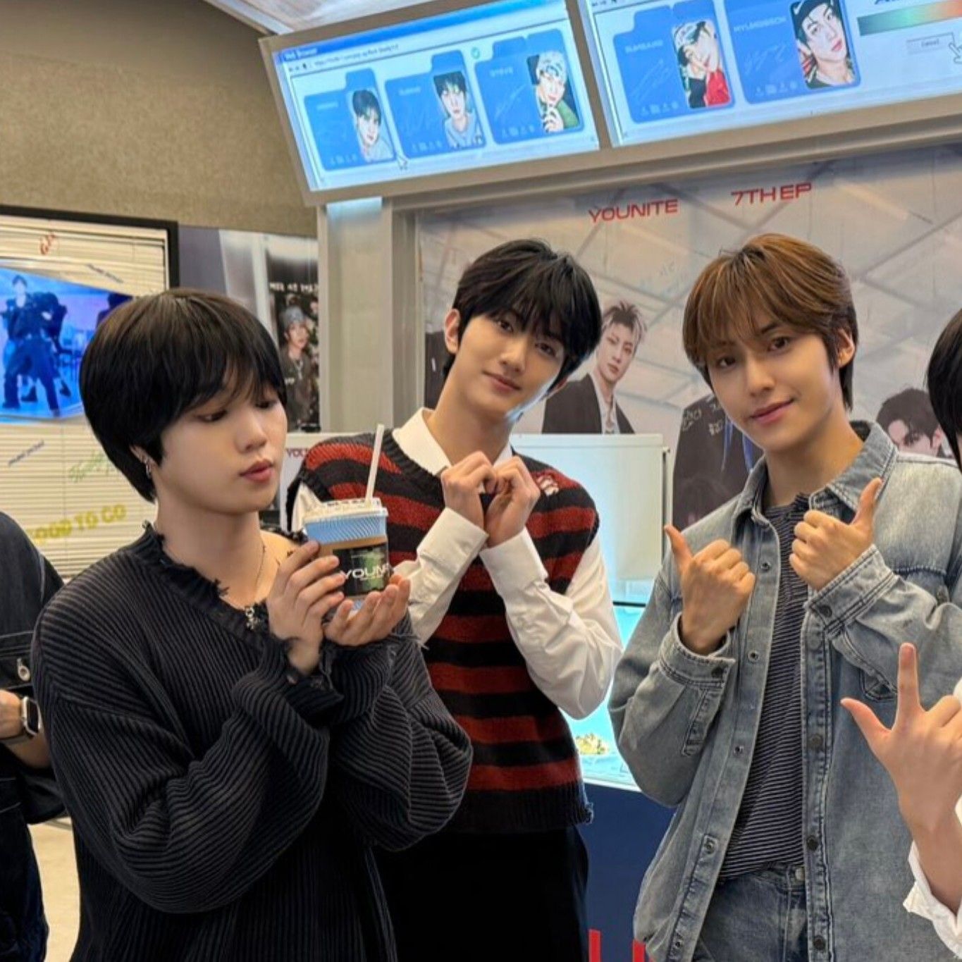 Latest photo of YOUNITE