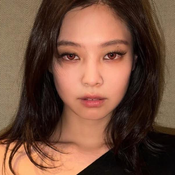 제니 (BLACKPINK)의 최신 사진