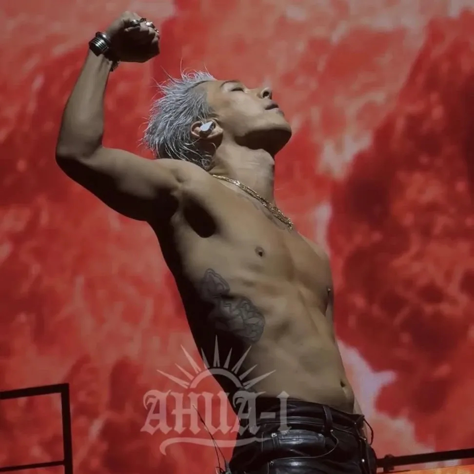 太阳 (BIGBANG)的最新活动照片