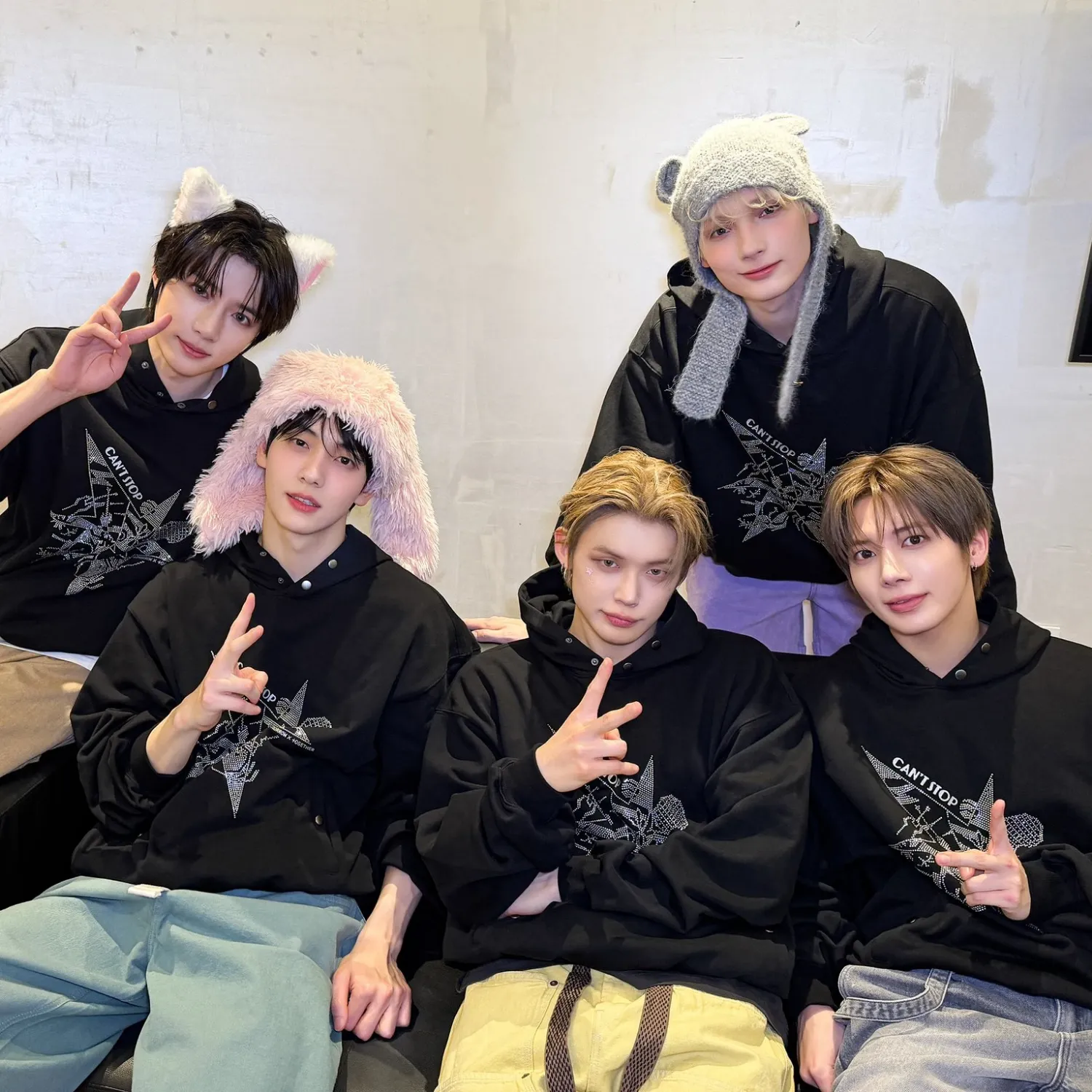 Foto aktivitas terbaru TOMORROW X TOGETHER