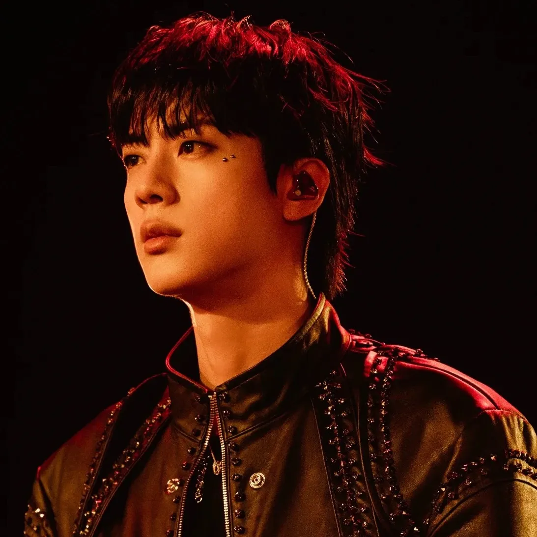 진 (방탄소년단) 최근 활동샷