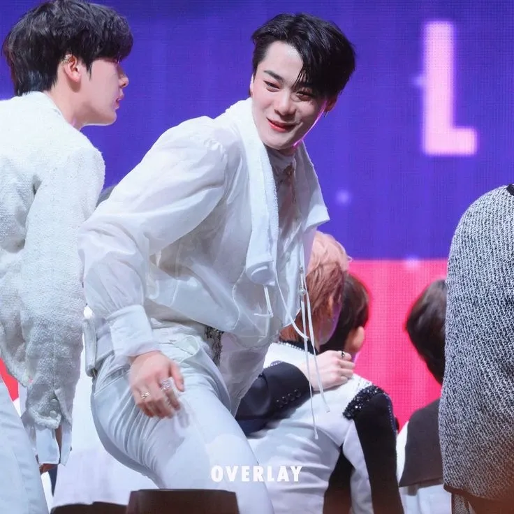 A moment captured by Moonbin (ASTRO)'s fan