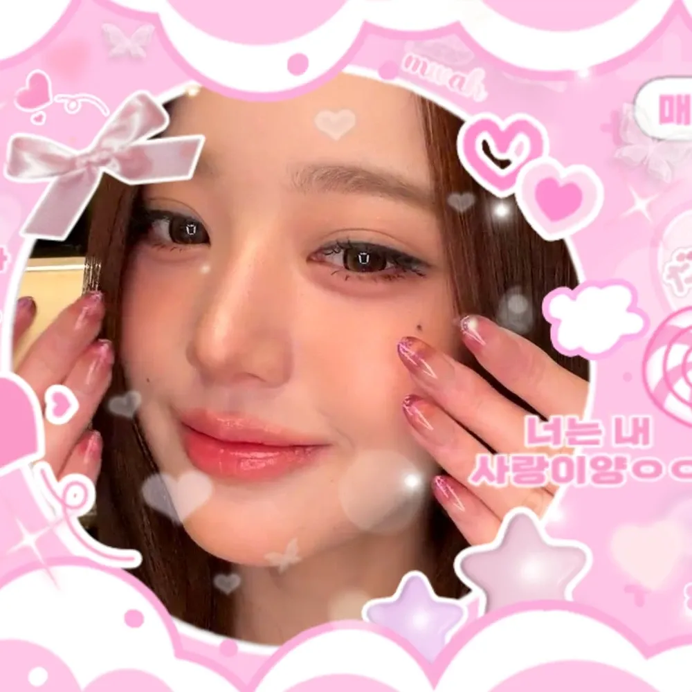 Recent activity shot of Jang Wonyoung (IVE)