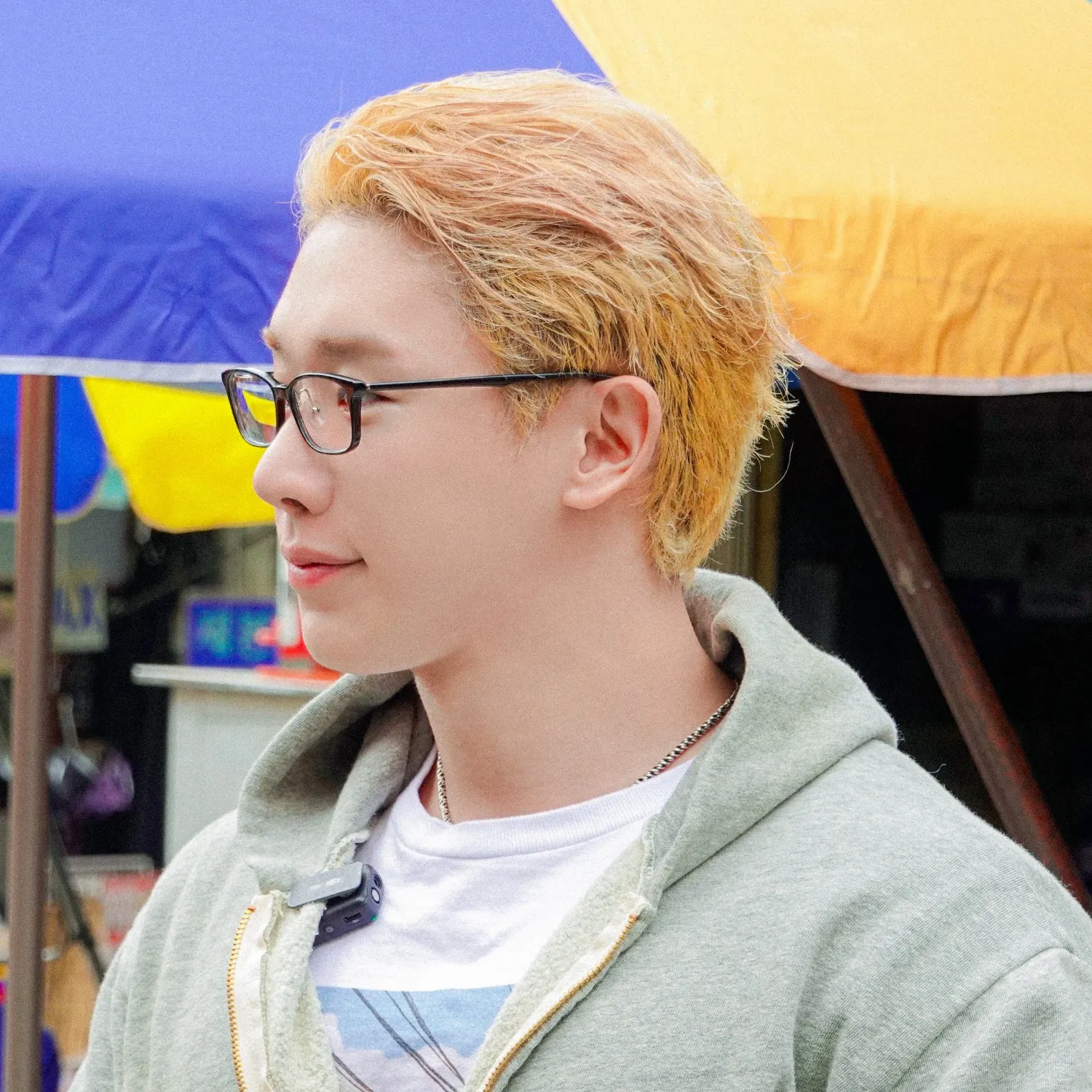 A moment captured by Wonho's fan