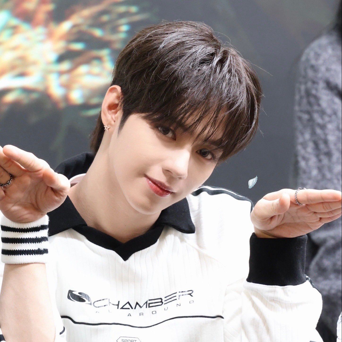 제이엘 (아홉)의 비하인드 컷