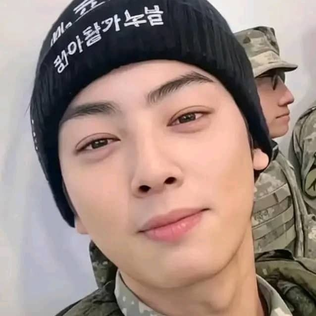 A moment captured by Eunwoo (ASTRO)'s fan