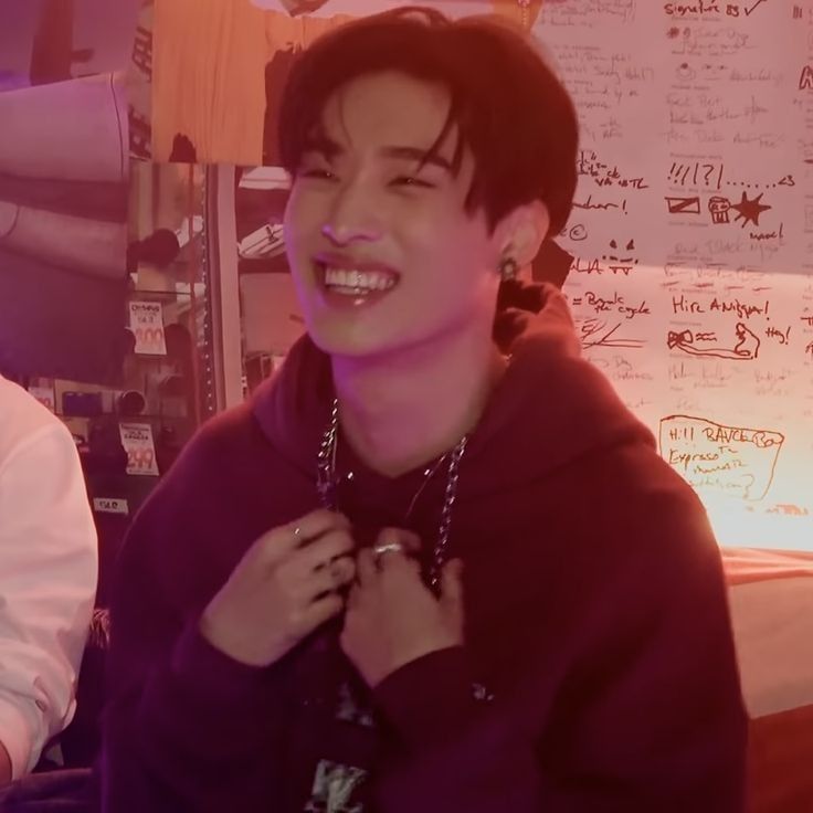 Behind-the-scenes cut of KEEHO (P1Harmony)