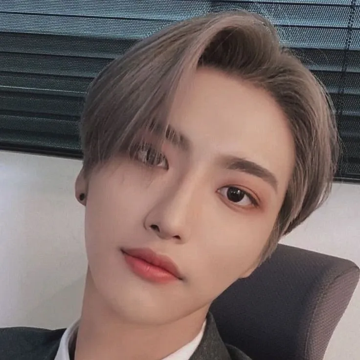 에이티즈의 비하인드 컷