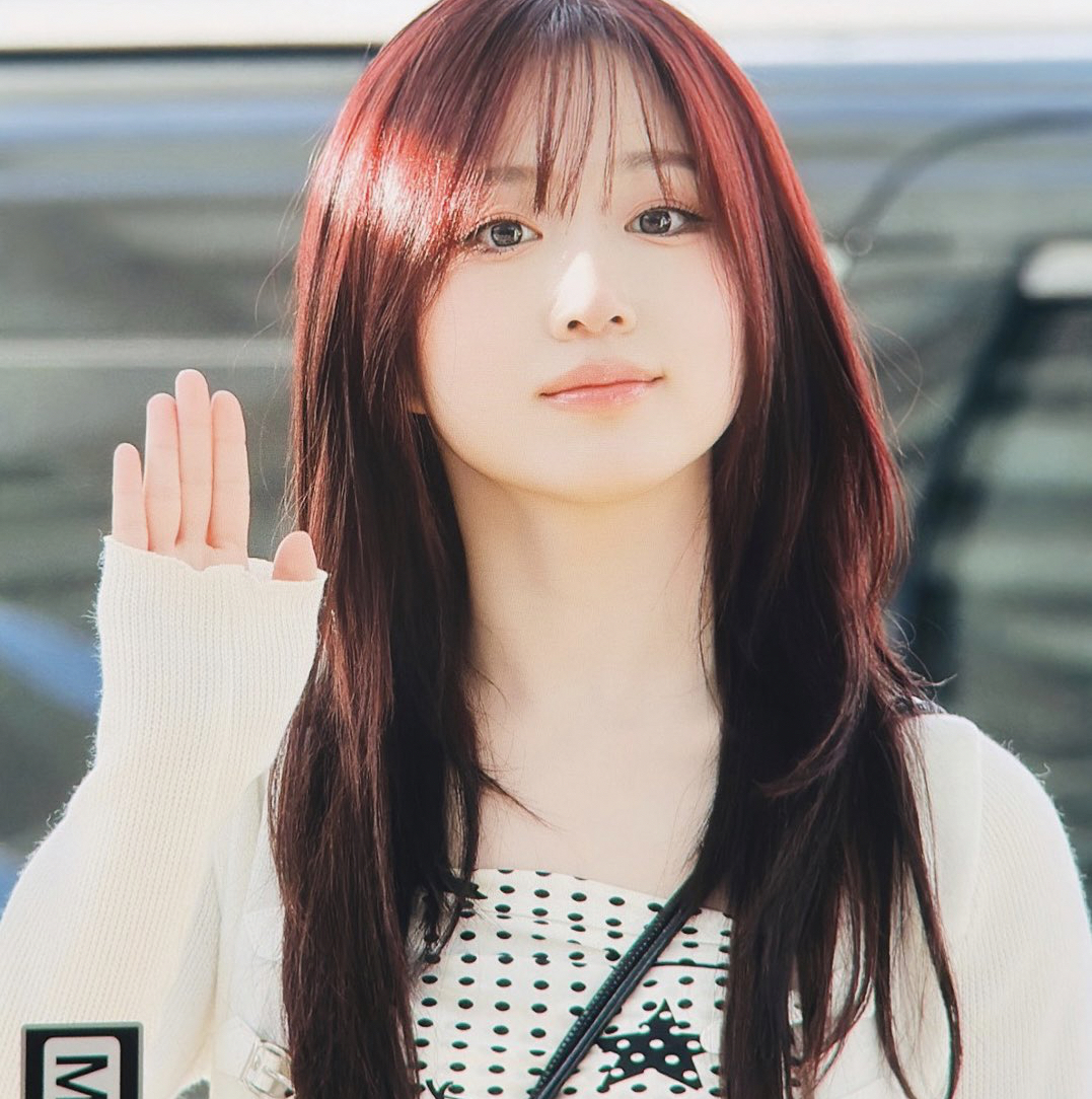 Recent activity shot of Haewon (NMIXX)