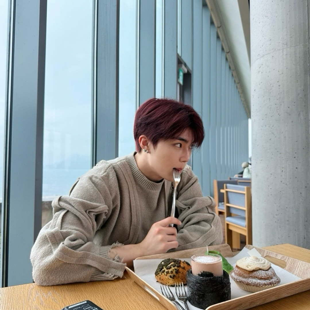 Potret di balik layar Park Gunwook (ZEROBASEONE)