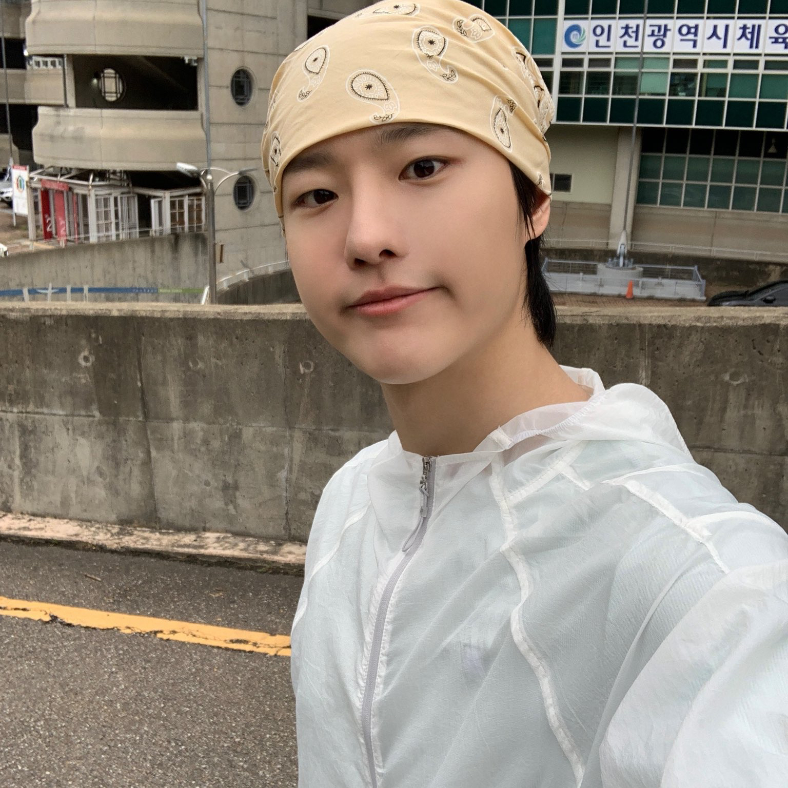 A moment captured by WOODZ's fan