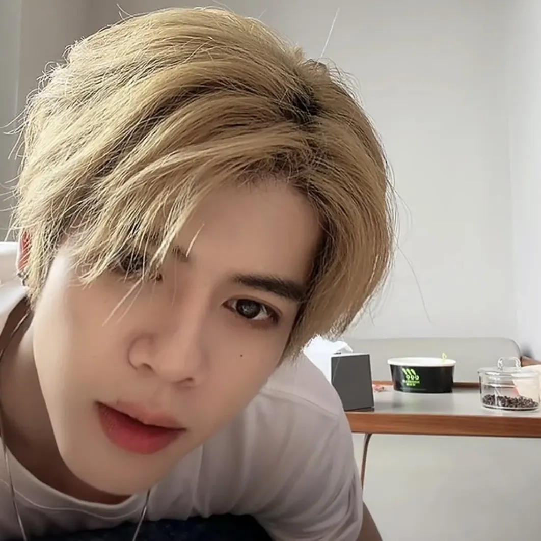 DORN (NexT1DE)的最新照片