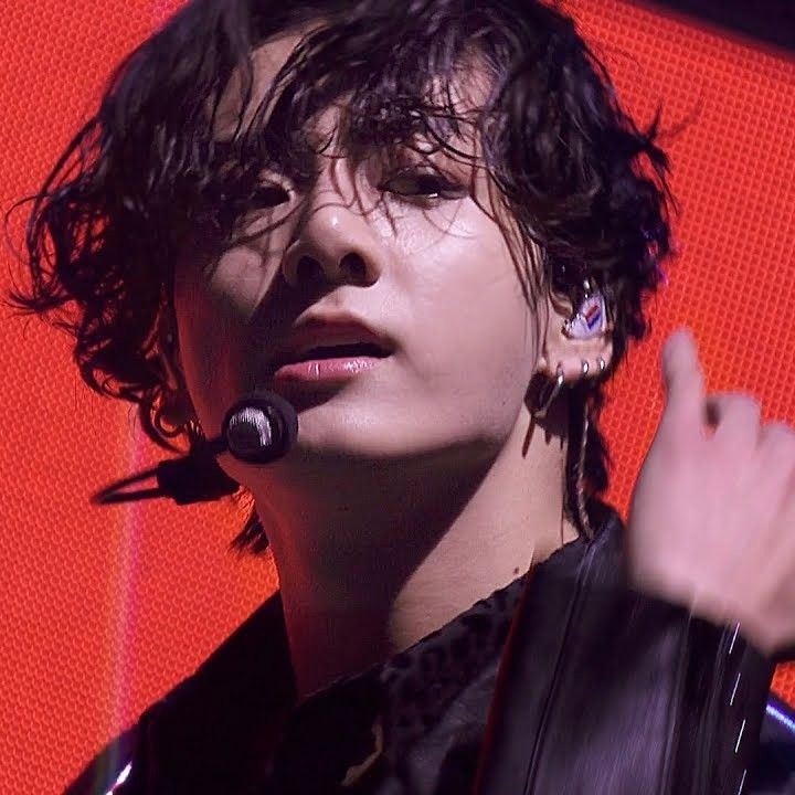 A moment captured by Jungkook (BTS)'s fan