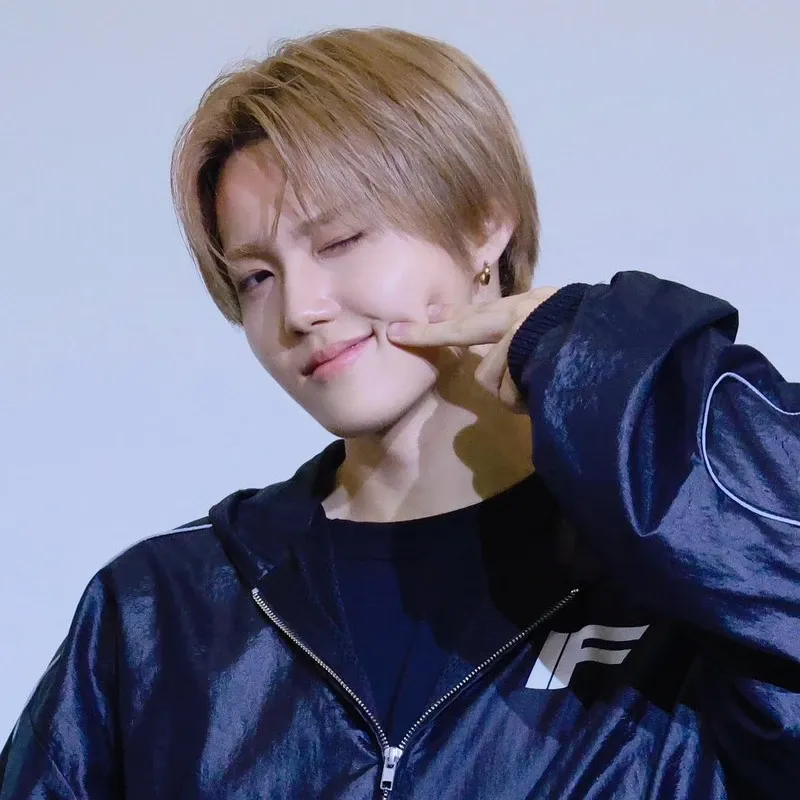 A moment captured by Doyoung (TREASURE)'s fan