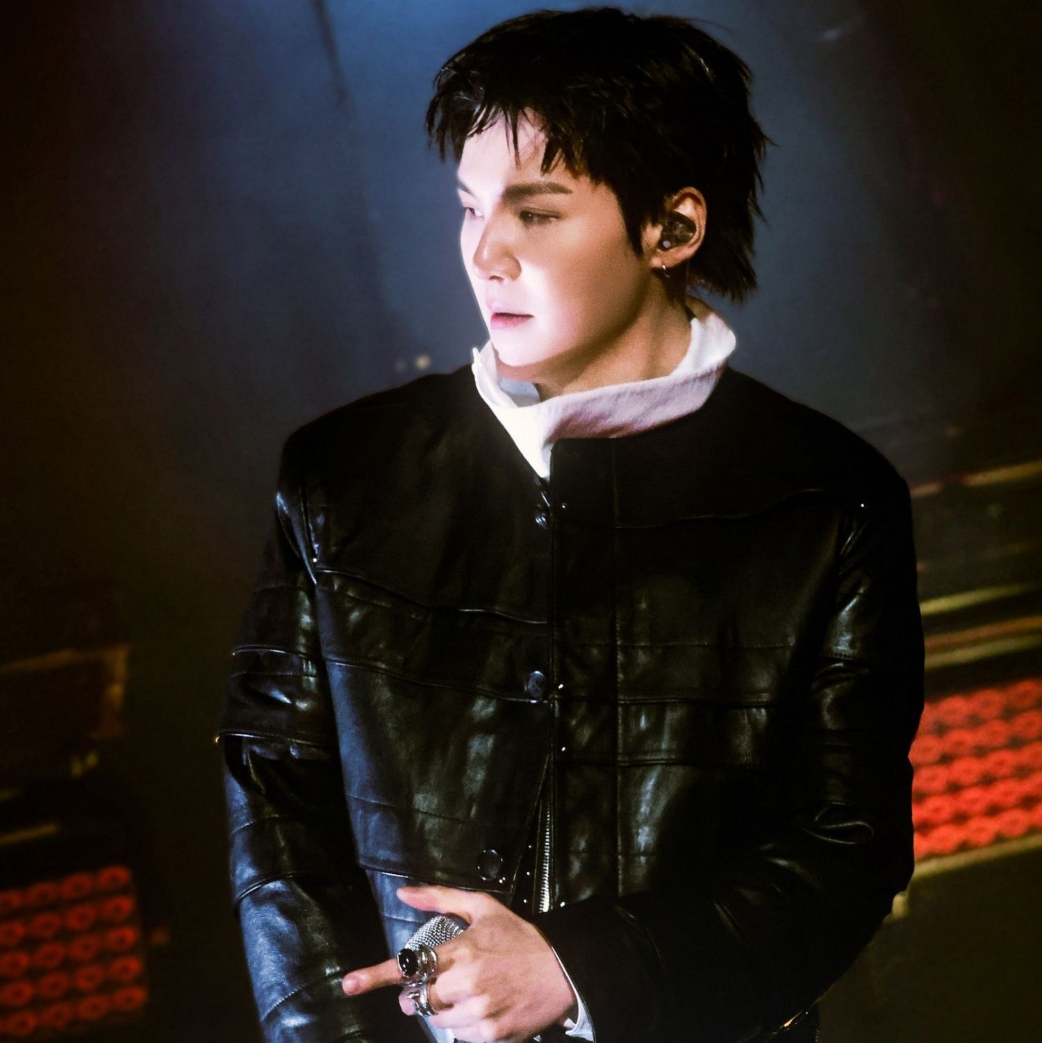 Foto aktivitas terbaru SUGA (BTS)