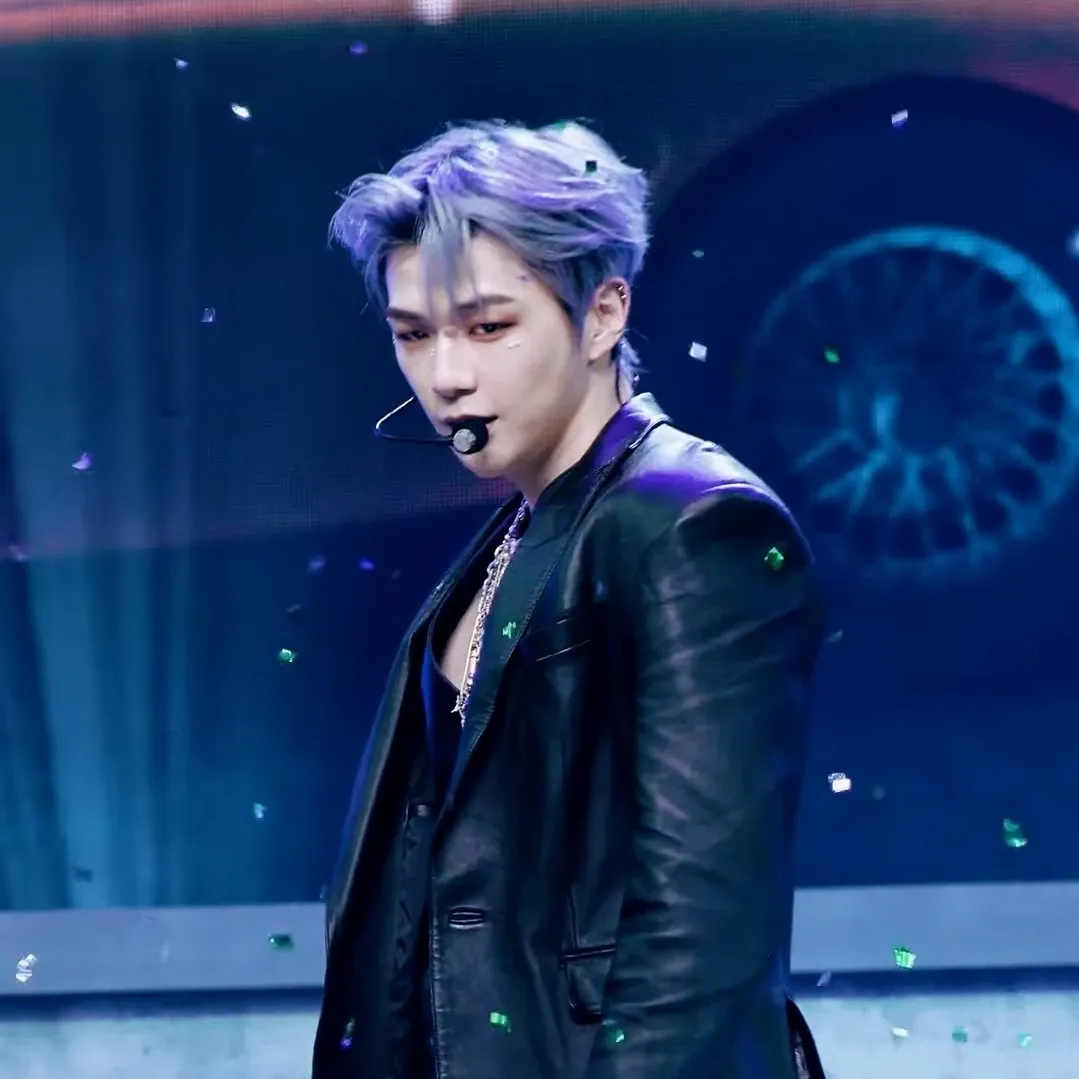 강다니엘 최근 활동샷