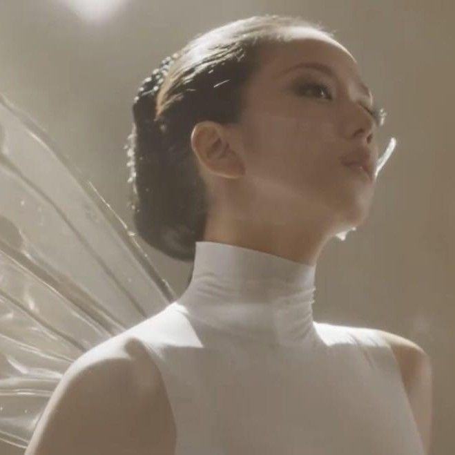 智秀 (BLACKPINK)的最新照片