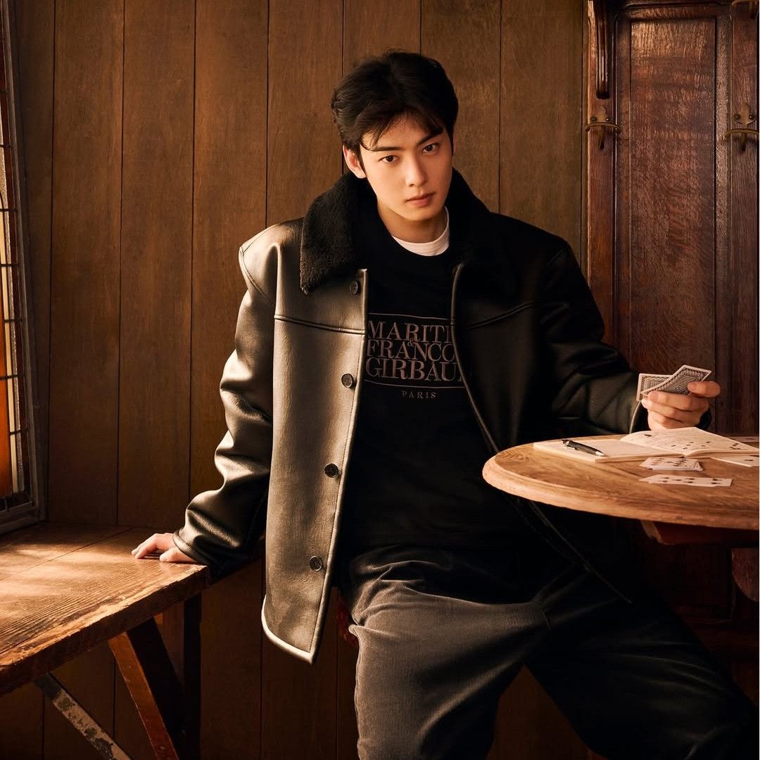 Latest photo of Eunwoo (ASTRO)