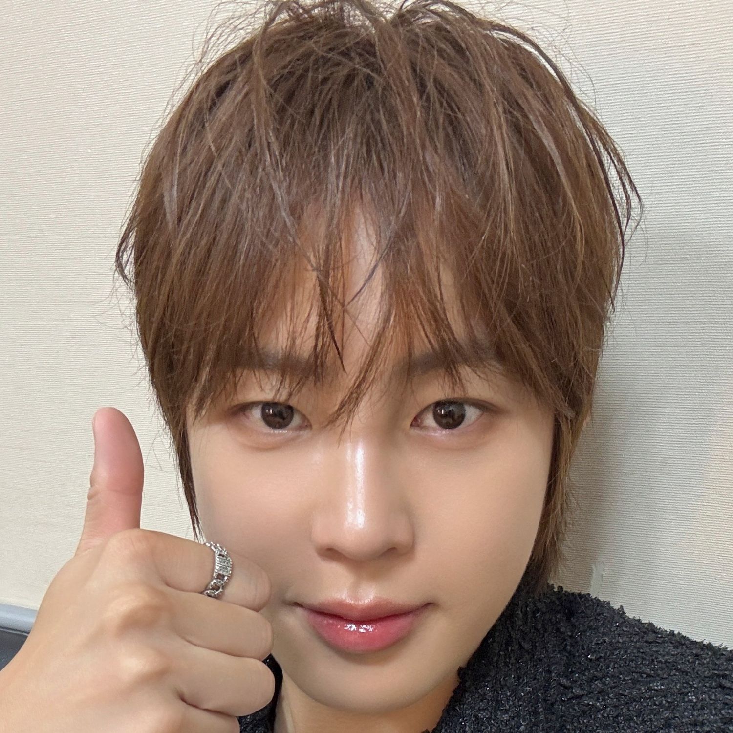 Behind-the-scenes cut of Ha Sungwoon