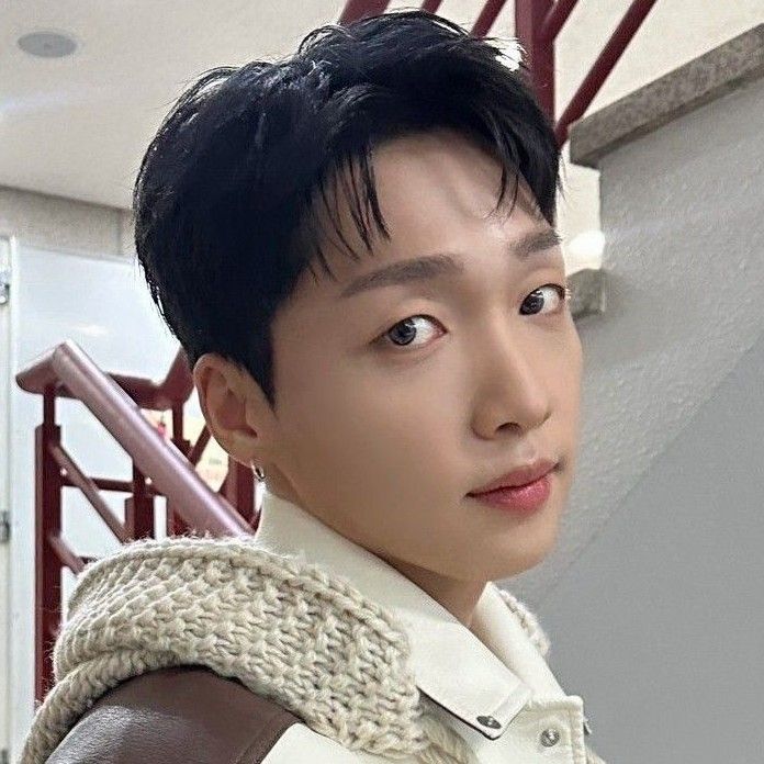 Latest photo of Jeong Sewoon