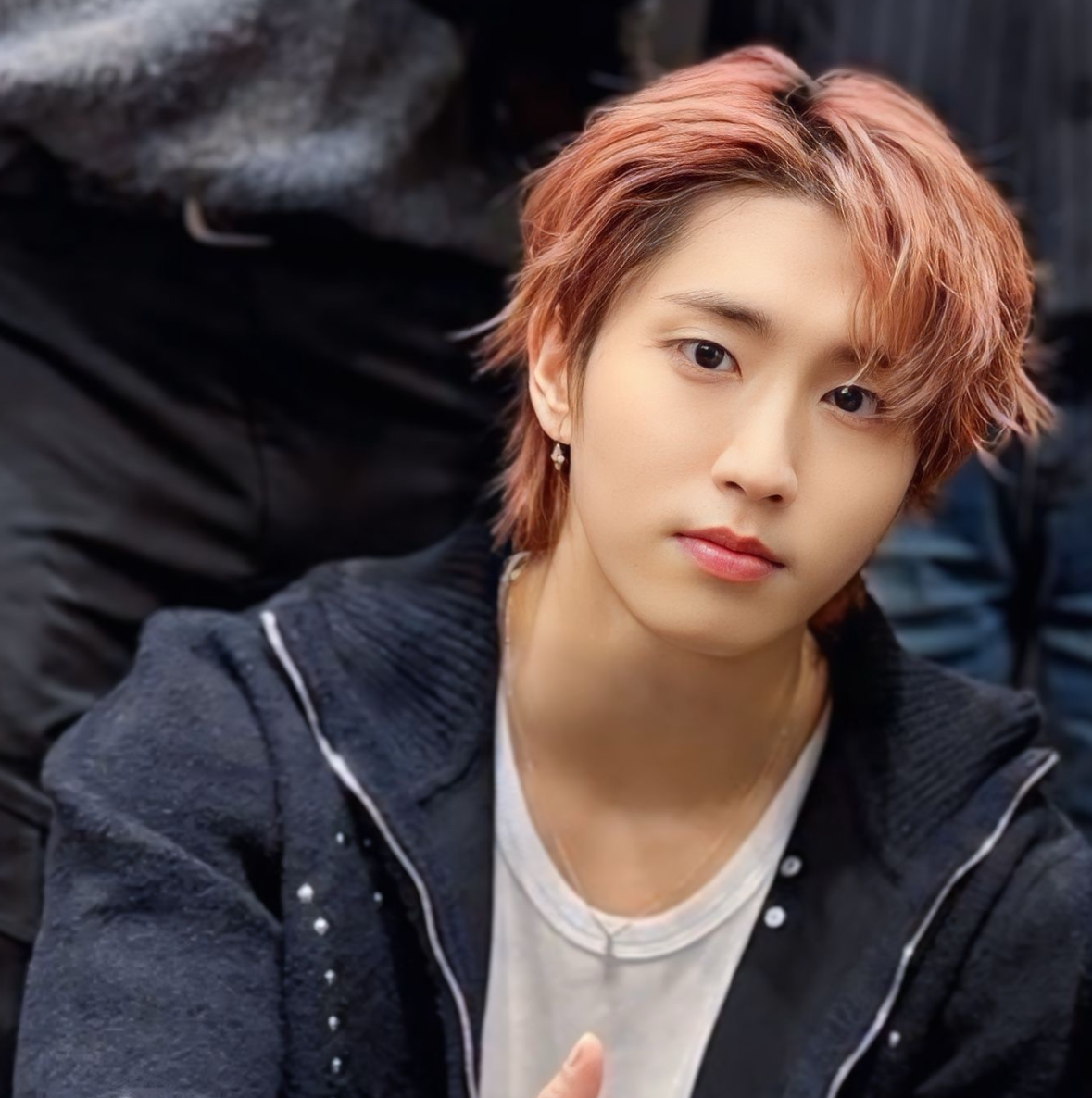 Behind-the-scenes cut of HAN (Stray Kids)
