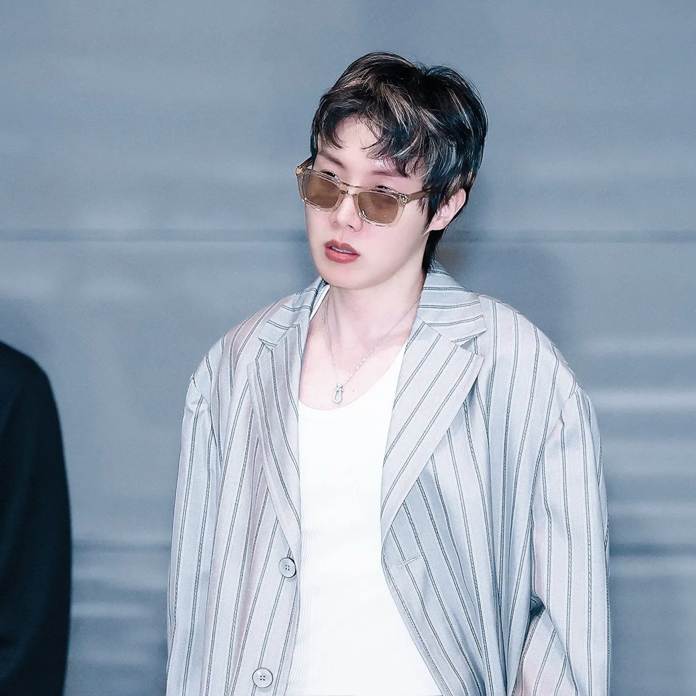 Momen yang diabadikan oleh penggemar j-hope (BTS)