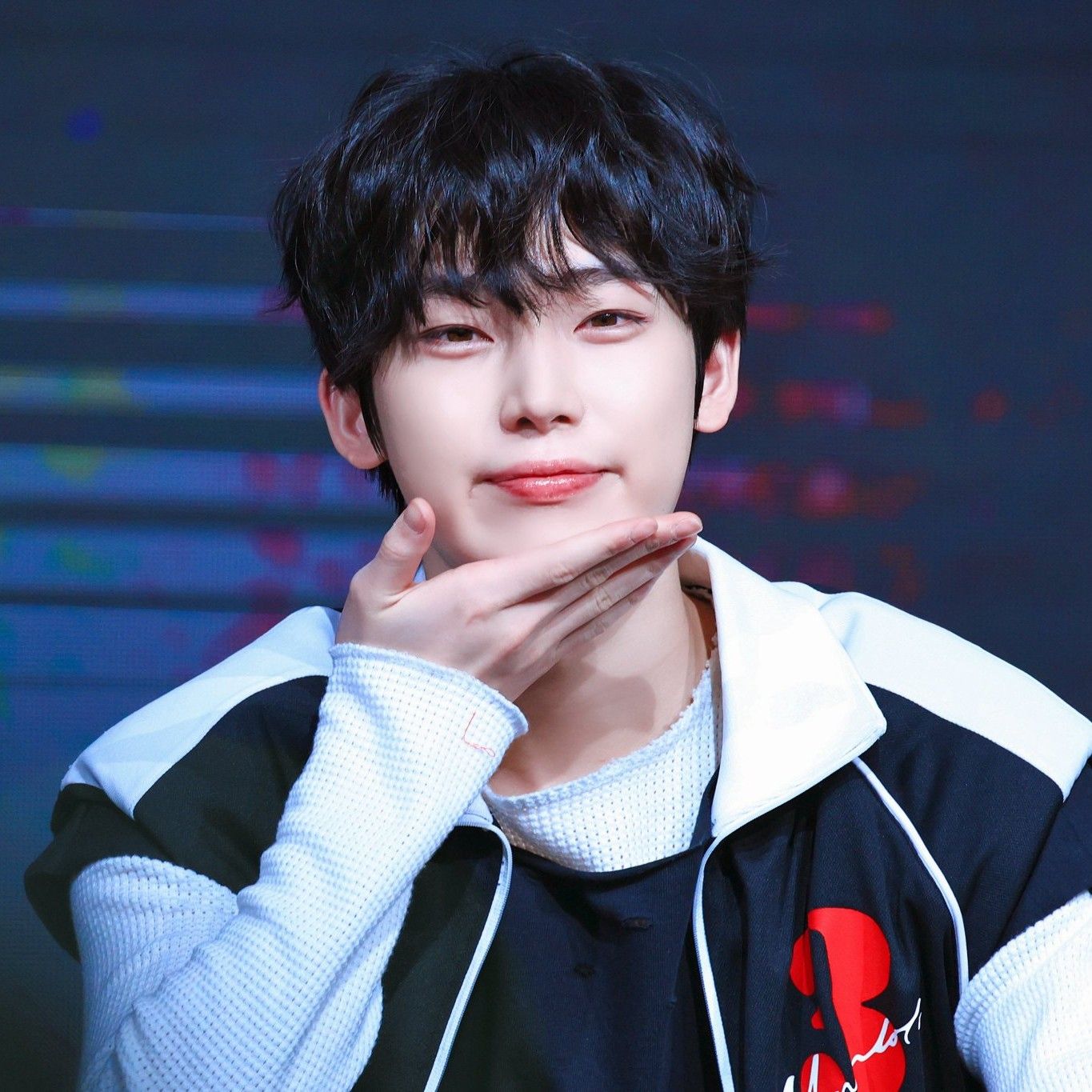 선우 (ENHYPEN)의 비하인드 컷