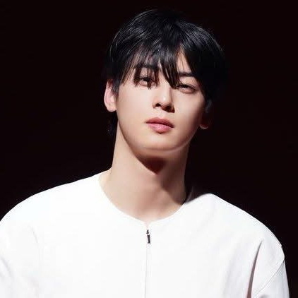 Latest photo of Eunwoo (ASTRO)