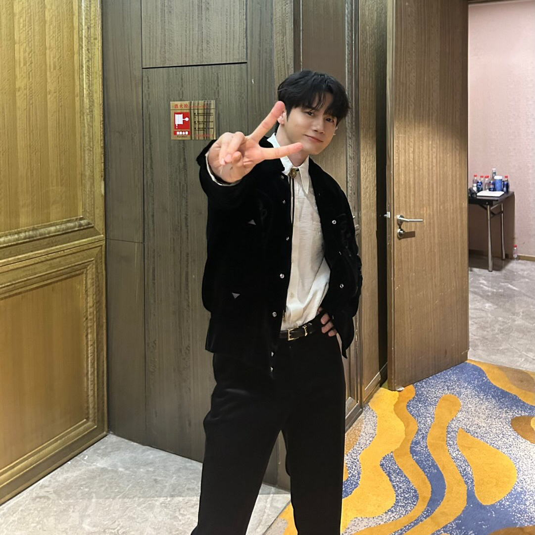 옹성우 최근 활동샷