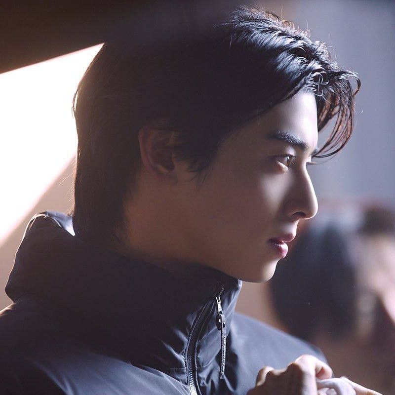 Latest photo of Eunwoo (ASTRO)