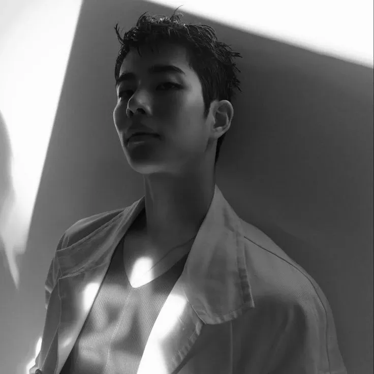 A moment captured by MJ (ASTRO)'s fan