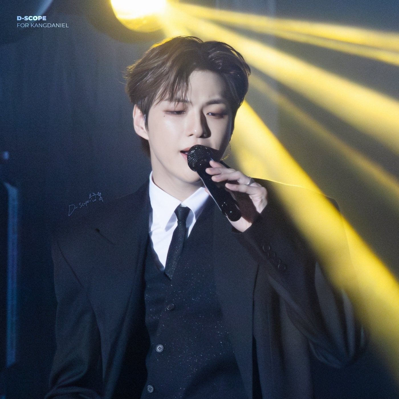 Momen yang diabadikan oleh penggemar Kang Daniel