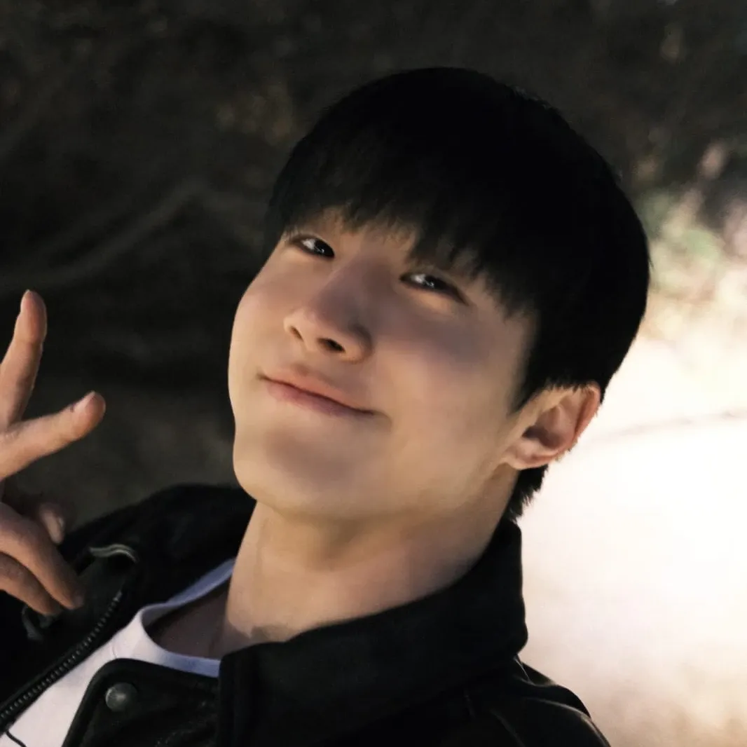 A moment captured by Jinjin (ASTRO)'s fan