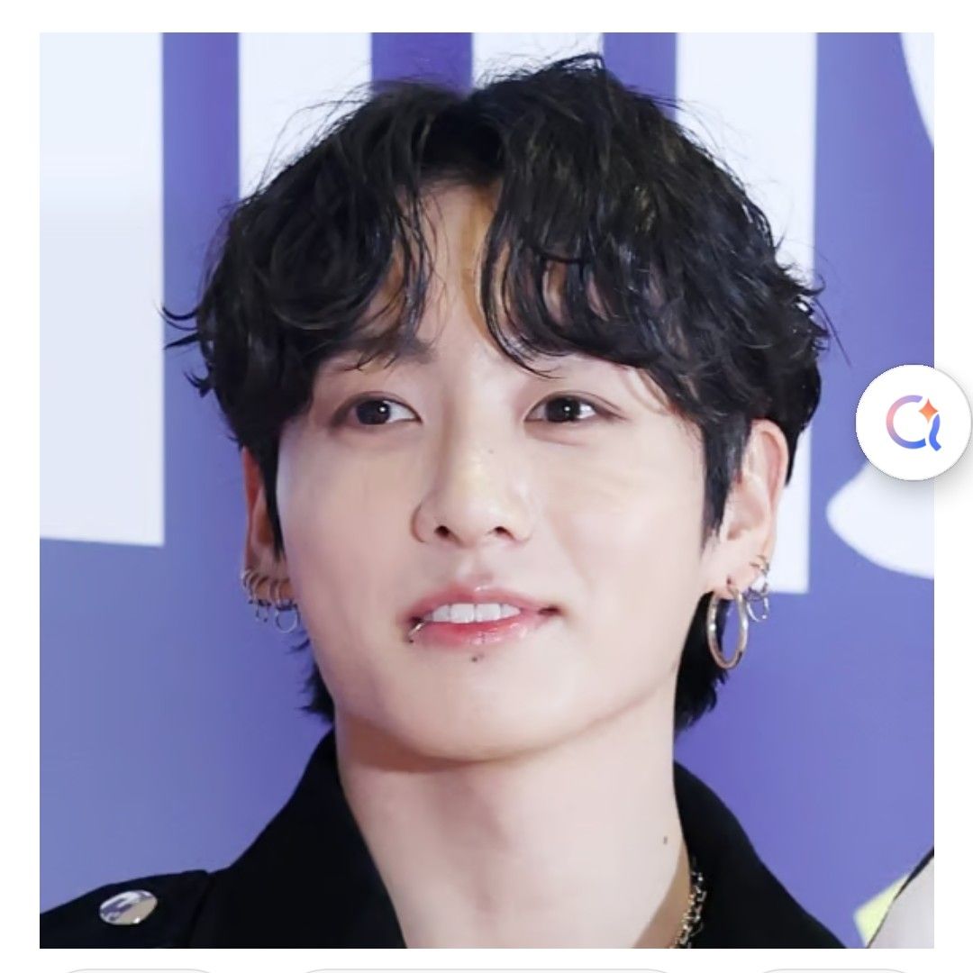 Momen yang diabadikan oleh penggemar Jungkook (BTS)