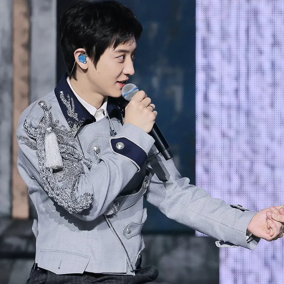 찬열 (EXO) 최근 활동샷