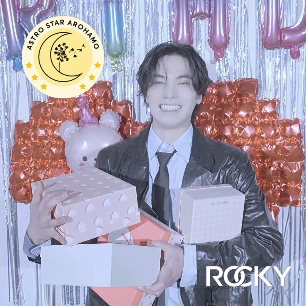 A moment captured by Rocky's fan