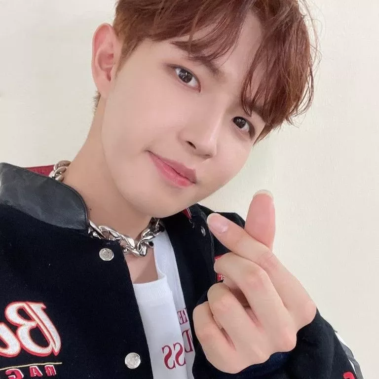 Foto aktivitas terbaru Kim Jaehwan