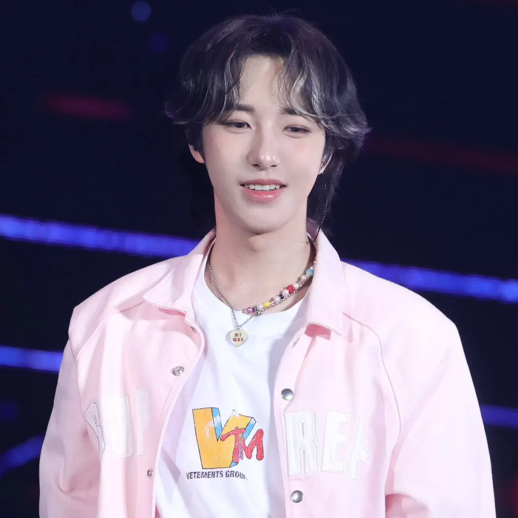 Recent activity shot of Renjun (NCT DREAM)