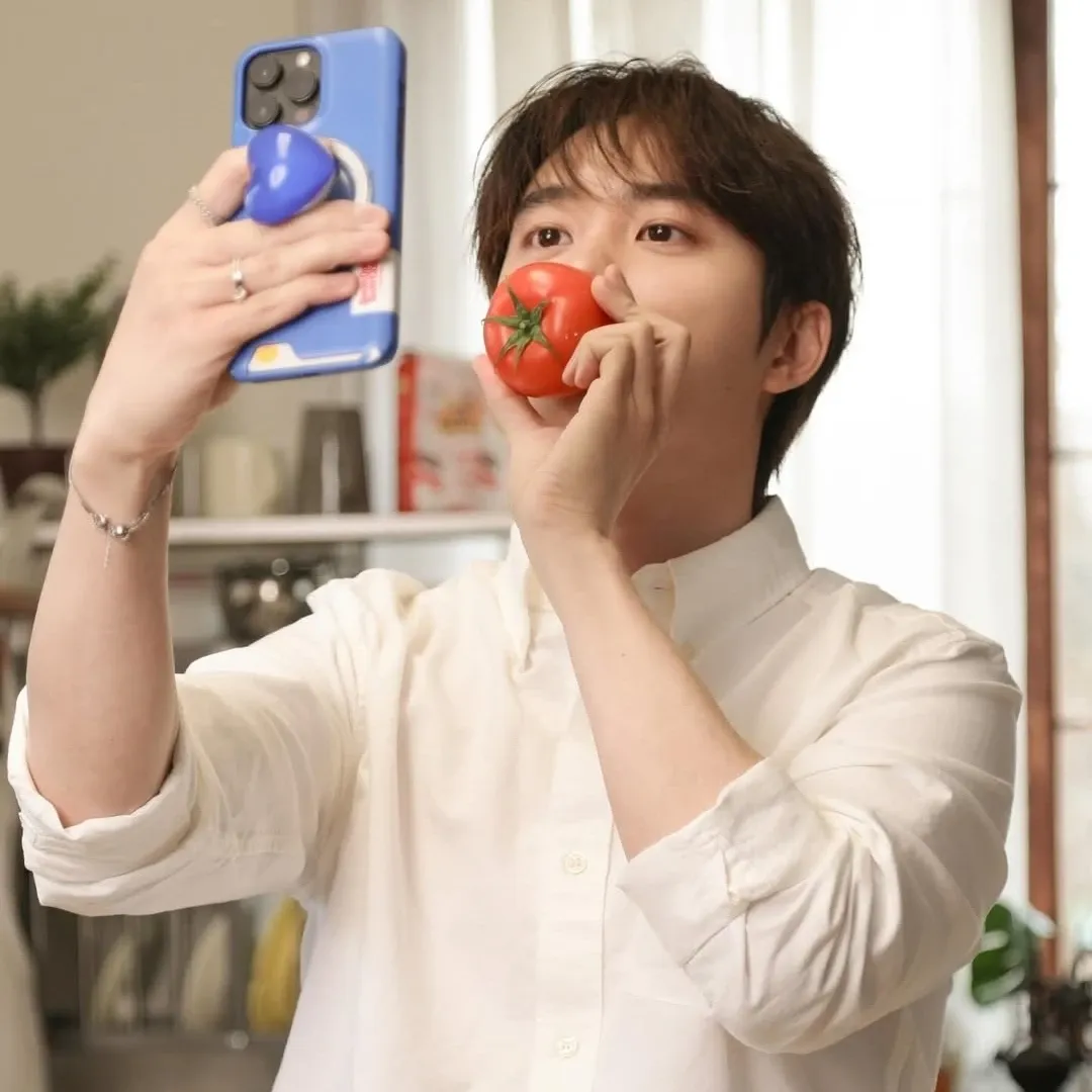 Latest photo of D.O. (EXO)