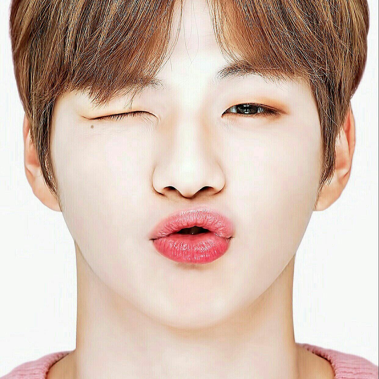 강다니엘 최근 활동샷