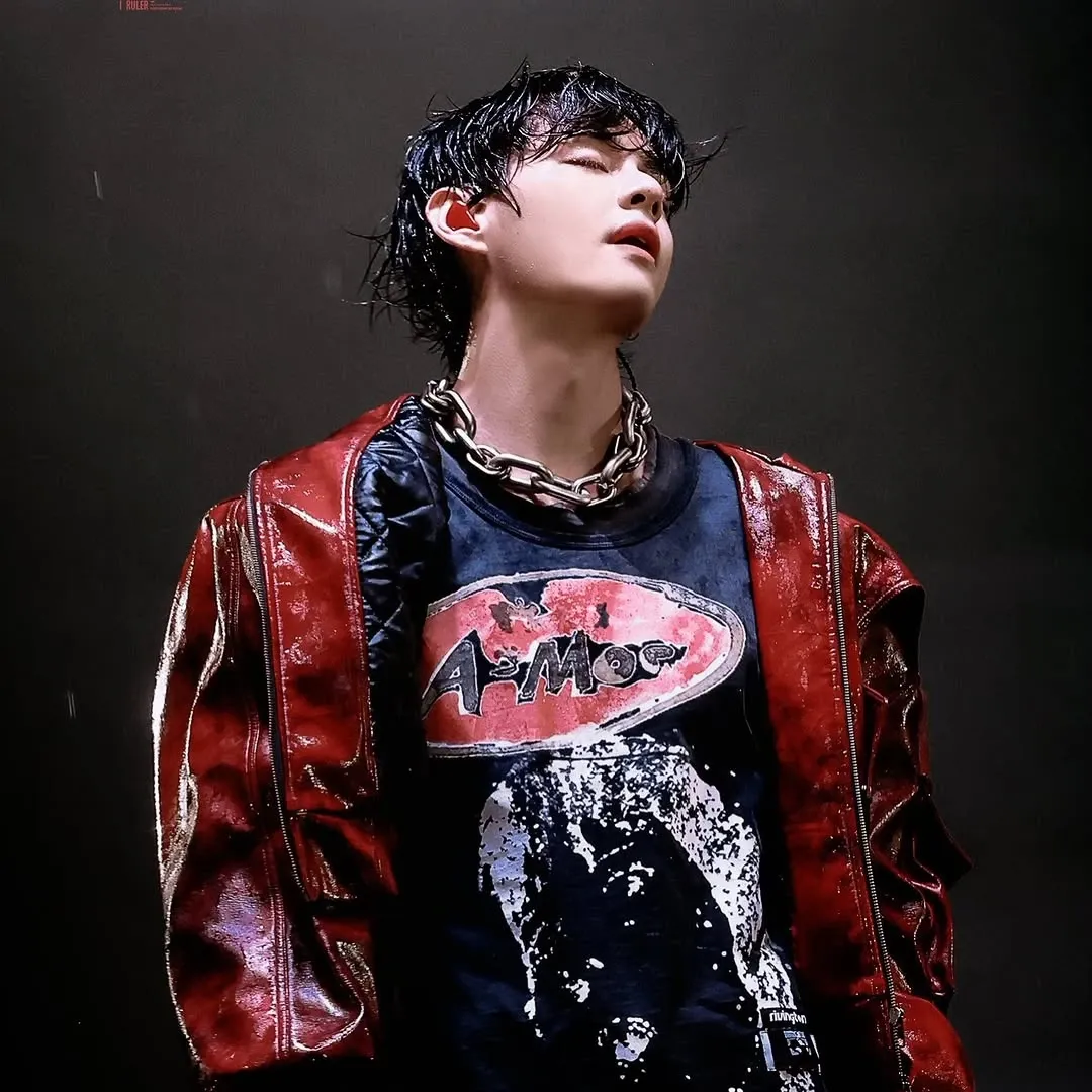 뷔 (방탄소년단)의 비하인드 컷