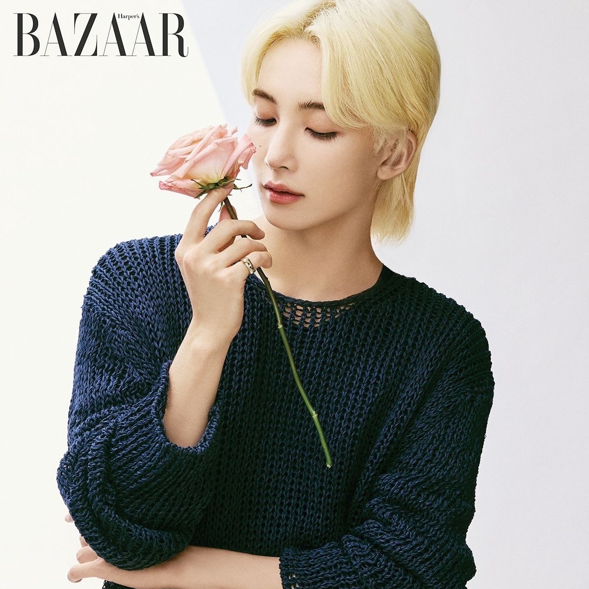 A moment captured by Jeonghan (SEVENTEEN)'s fan